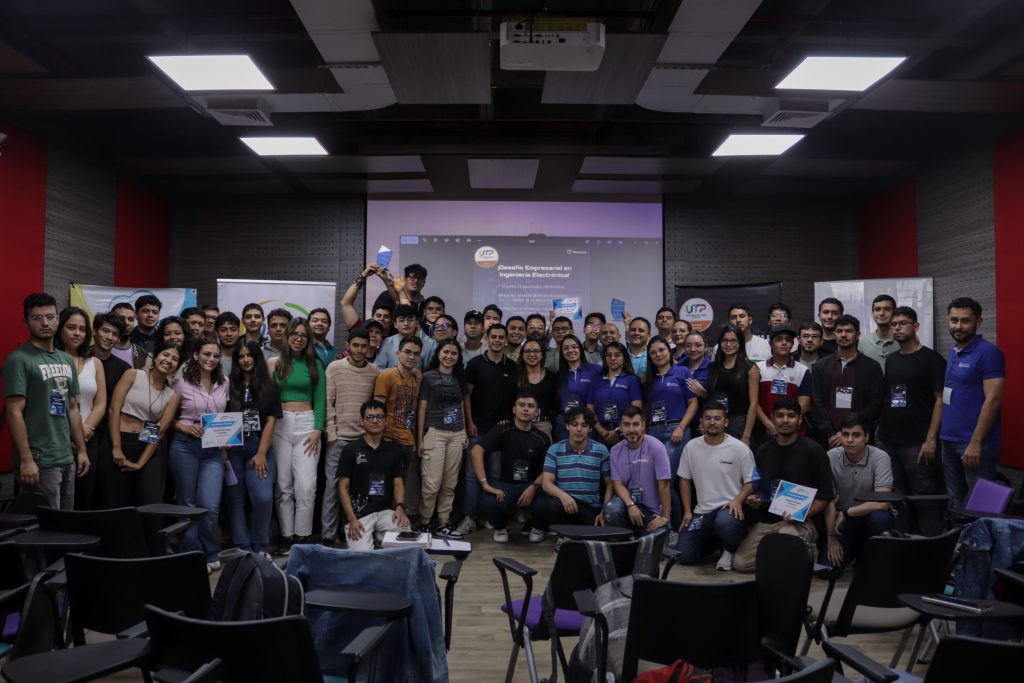 Hackathon en la Universidad Tecnológica de Pereira -UTP-. Octubre/2024.